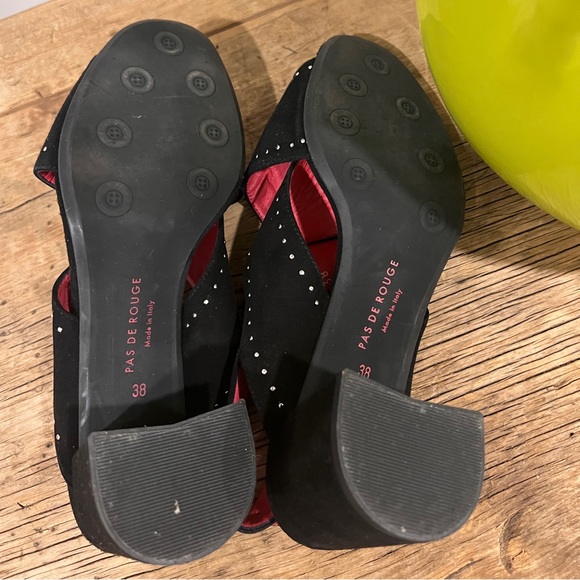 Pas de Rouge Black Suede Block Heel Sandals - Picture 4 of 4